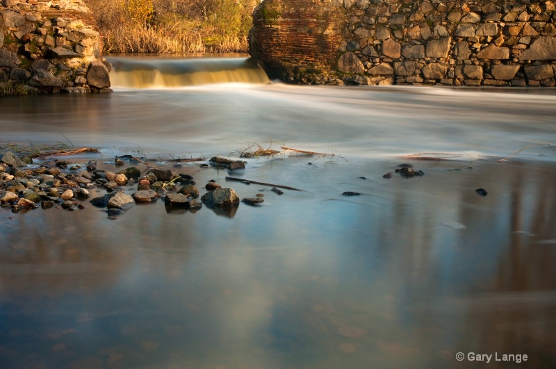 Dam at dusk