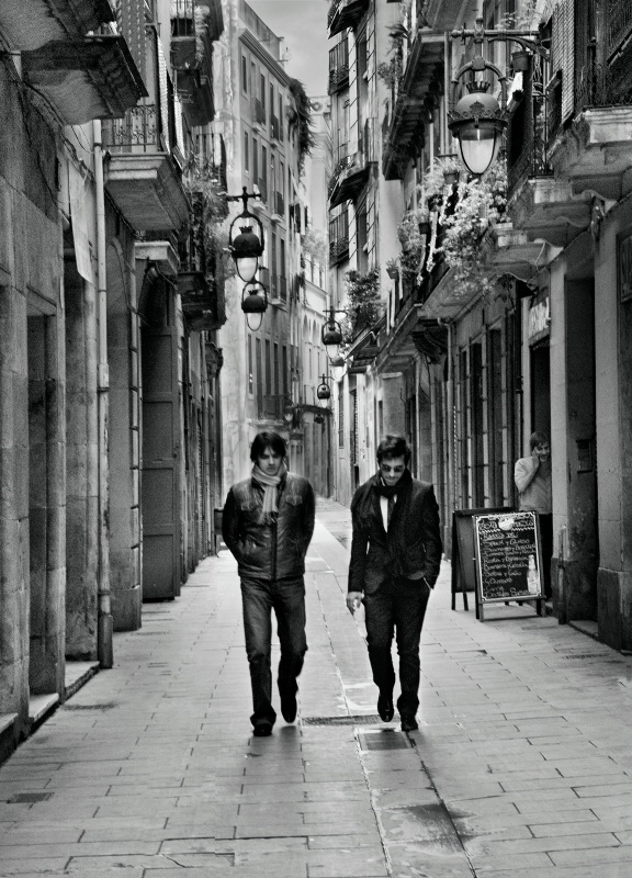 Strolling in the Old Town of Barcelona