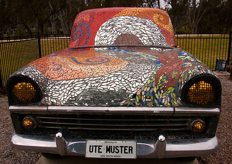 Ute Muster - ID: 11379373 © Mike Keppell