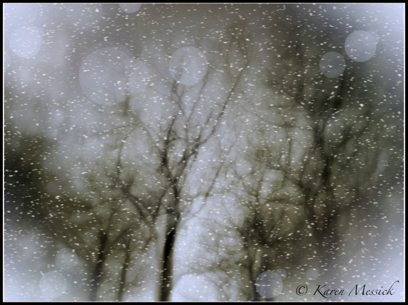 Snowy NIght - ID: 11405770 © Karen L. Messick