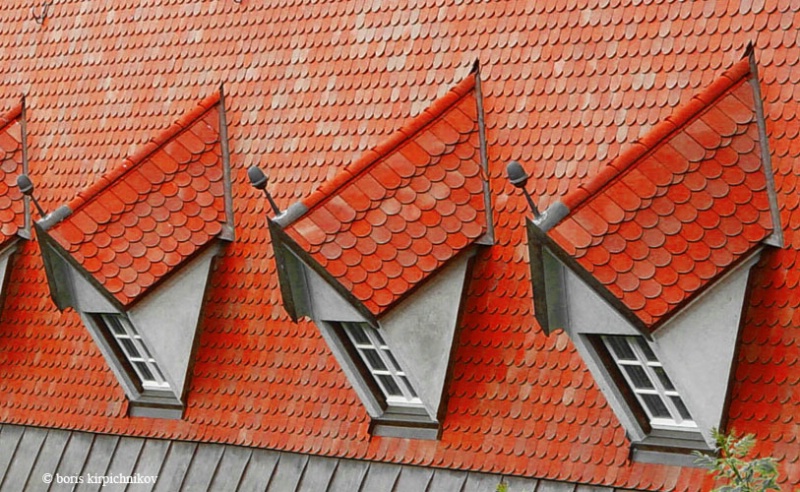 red roof