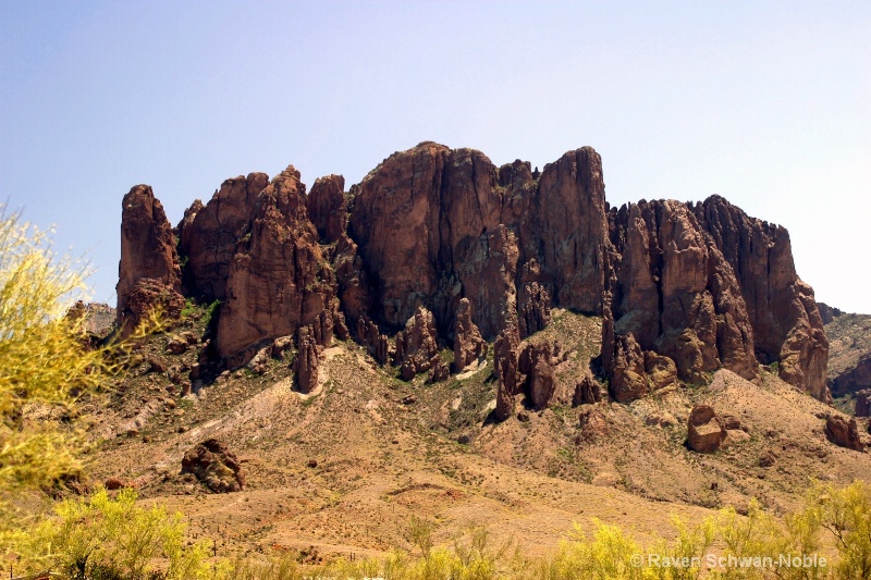 Superstition Mountains - ID: 11528041 © Raven Schwan-Noble