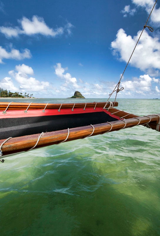Sailing Around Mokolii Island