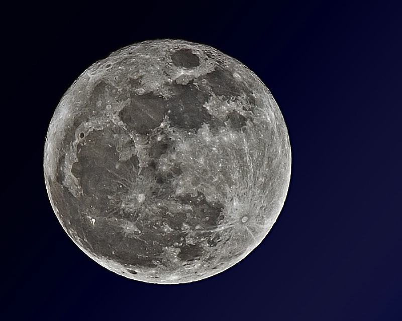 Super Moon - ID: 11552719 © Eric Highfield