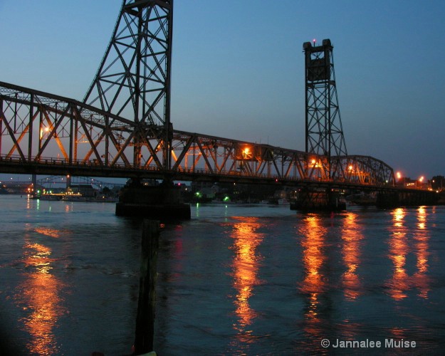 Memorial Bridge Portsmouth NH - ID: 11589821 © Jannalee Muise