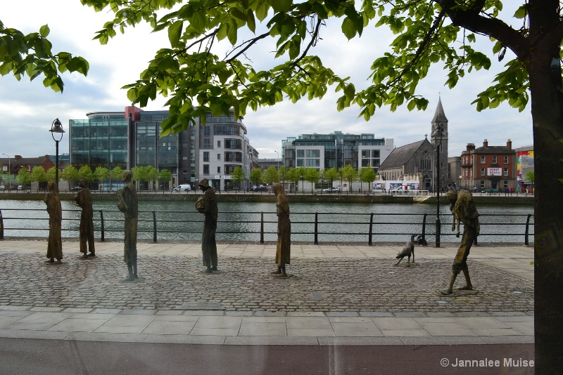 Famine Memorial, Dublin - ID: 11652598 © Jannalee Muise