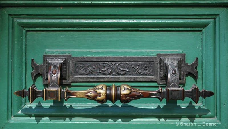 Doorknocker