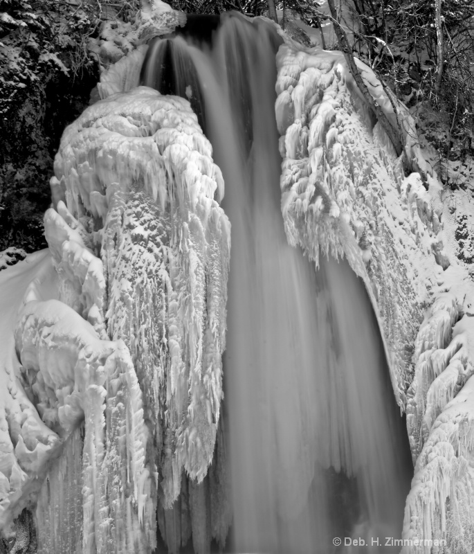 Study of Icy Waterfall - ID: 11685402 © Deb. Hayes Zimmerman