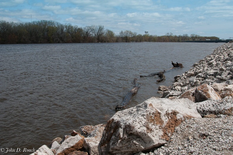 Mississippi Above Flood Stage - ID: 11689764 © John D. Roach