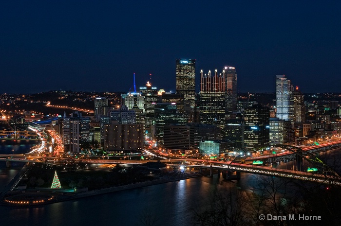 Downtown Pittsburgh - ID: 11712058 © Dana M. Scott