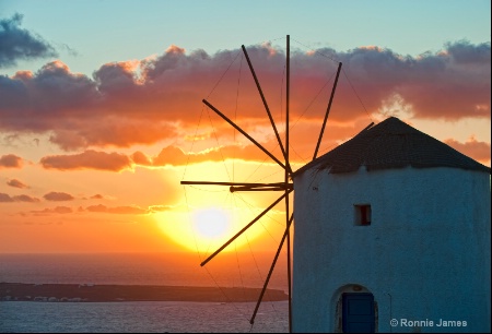 sunset in oia-greece