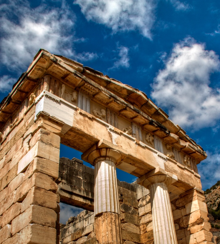 Delphi , Sikyonian Treasury.