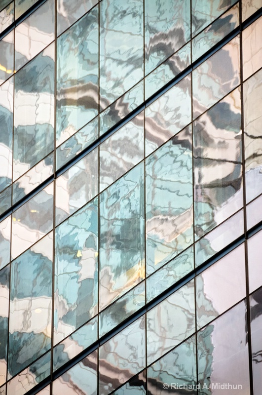 Manhattan Design: Mirrored Mosaic