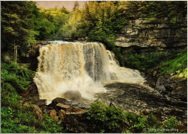 Blackwater Falls - ID: 11853361 © Terry Piotraschke
