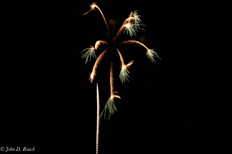 2011 july 4 fireworks  3 - ID: 11940391 © John D. Roach
