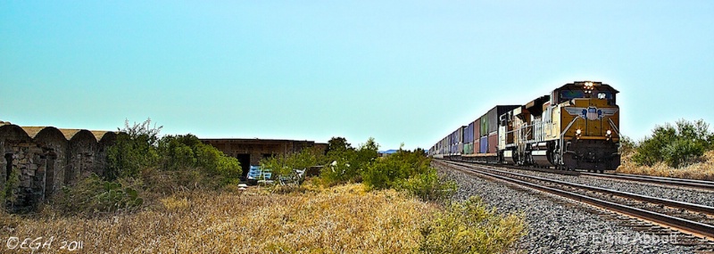 Union Pacific passing SHUMLA Station - ID: 11948792 © Emile Abbott