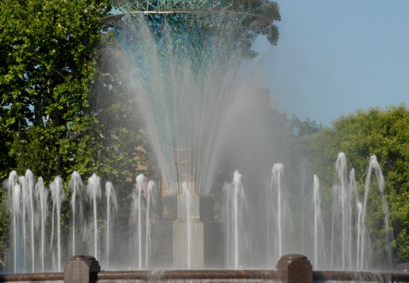 Fountain in slow motion - ID: 11963339 © Kathleen McCauley