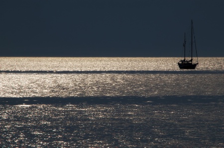 Lone Boat on the Bay (Wide/Telephoto #2)
