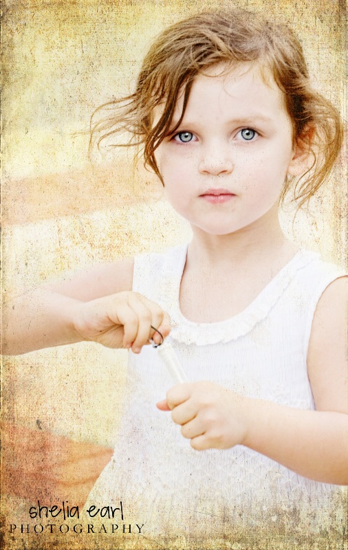 Little Girl in White - ID: 12081994 © Shelia Earl