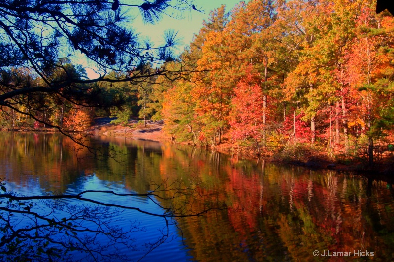 mtn lake/fall foliage