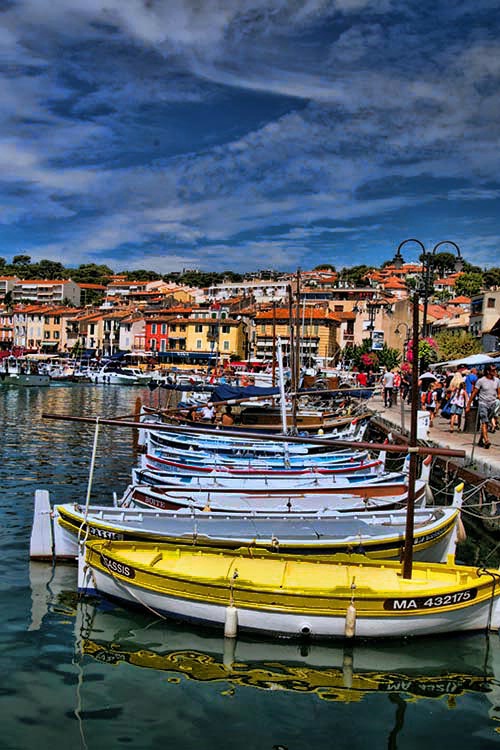 village of cassis - ID: 12175431 © Earl H. English
