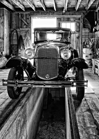 1930 Model T Ford b&w