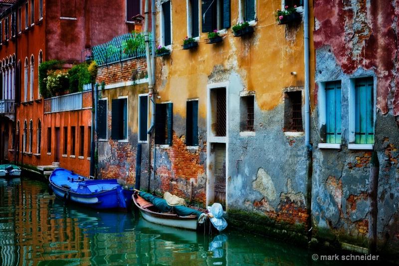 Colors of Venice - ID: 12204109 © Mark Schneider