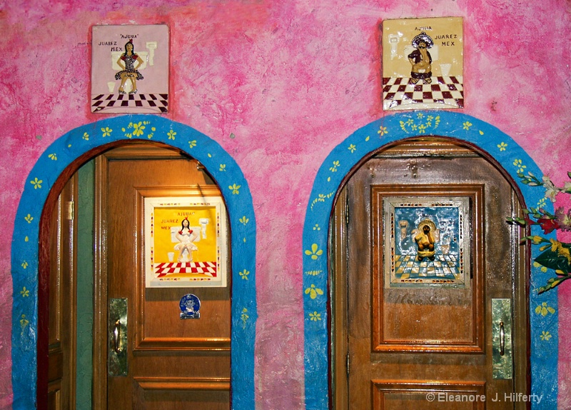 Rest rooms in Juarez, Mexico - ID: 12206681 © Eleanore J. Hilferty