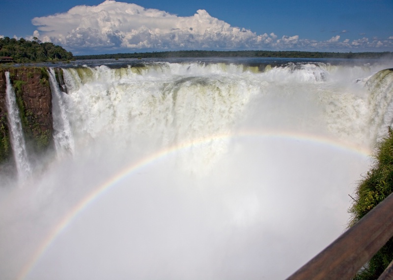 Devil Throat in Iguassu Falls, Brazil