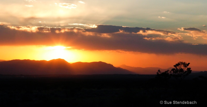 Bold Sunset, Las Cruces, NM - ID: 12214879 © Sue P. Stendebach