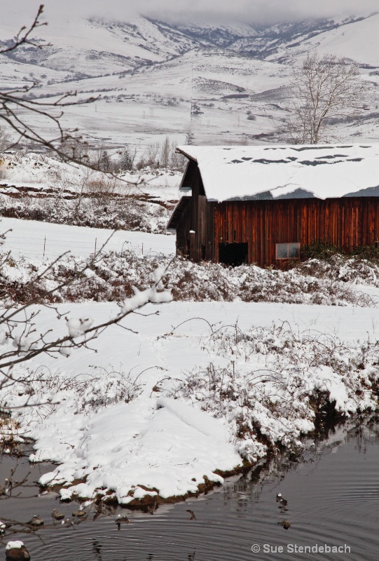 Barn in Winter, Ashland, OR - ID: 12214999 © Sue P. Stendebach