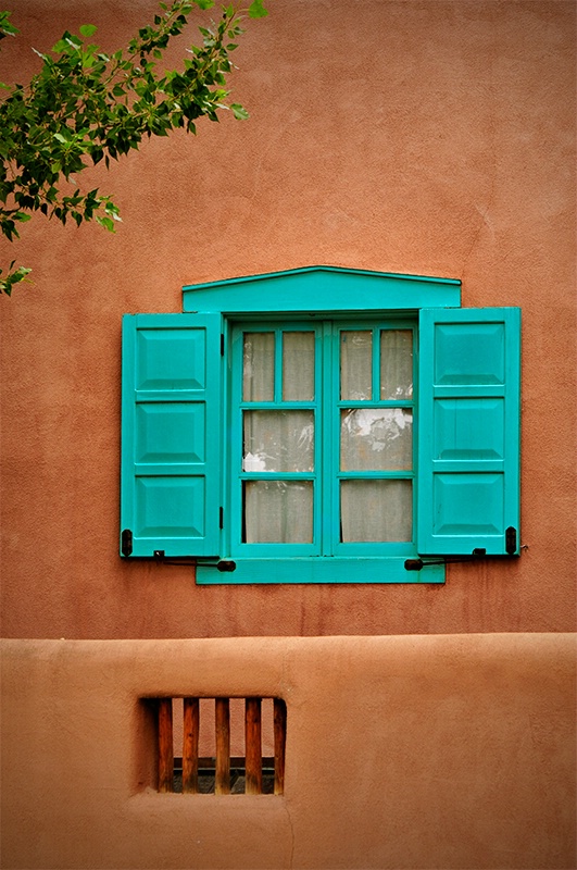 Taos Charm