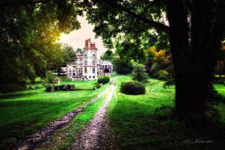 Fonthill Castle