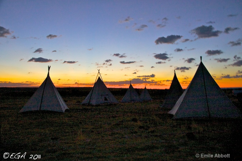 06 Ranch Cowboy Camp before dawn - ID: 12241889 © Emile Abbott