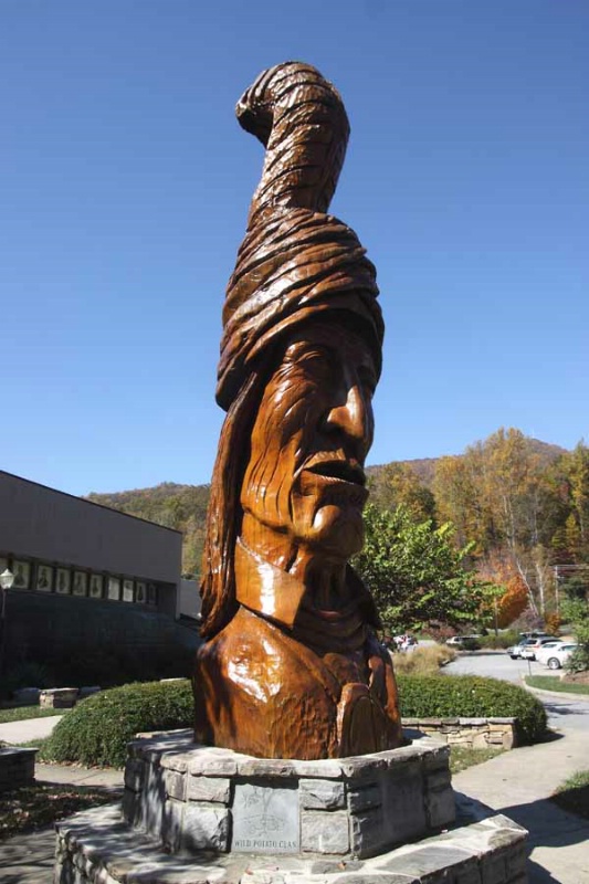head of sequoyah at cherokee museum - ID: 12408840 © Donald E. Chamberlain