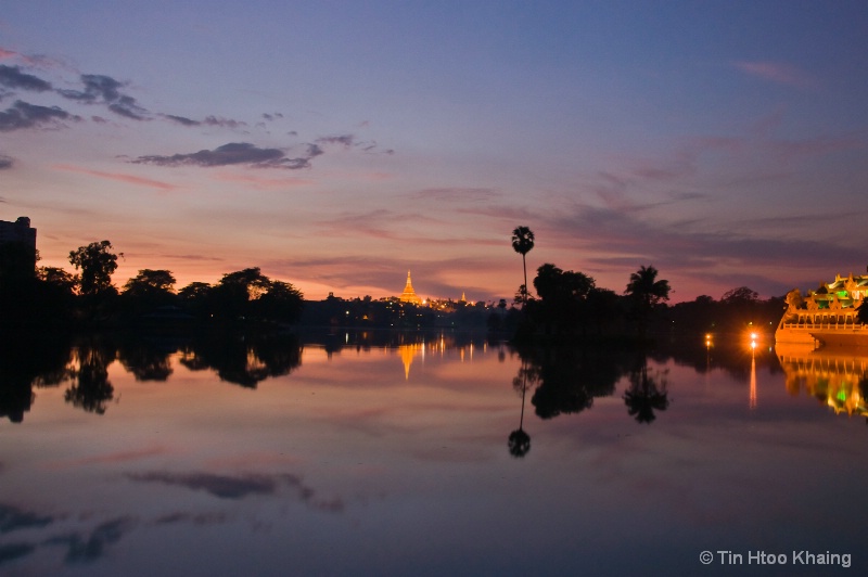 Sunset in Kandawgyi Lake