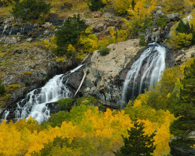 Falls in Lundy Canyon