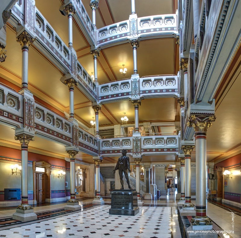 <b>East Atrium Connecticut State Capitol</b>