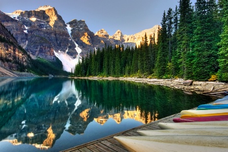 Dawn on Moraine Lake