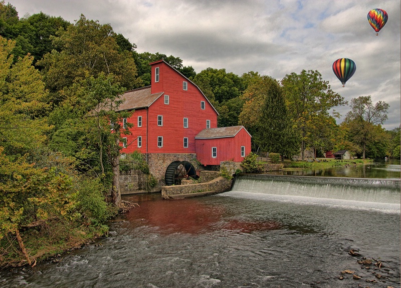 Balloons Over Clinton