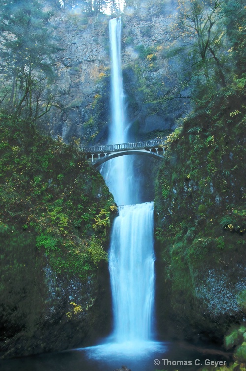 Multnomah Falls - ID: 12559130 © Thomas C. Geyer