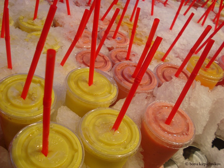 red straws_2