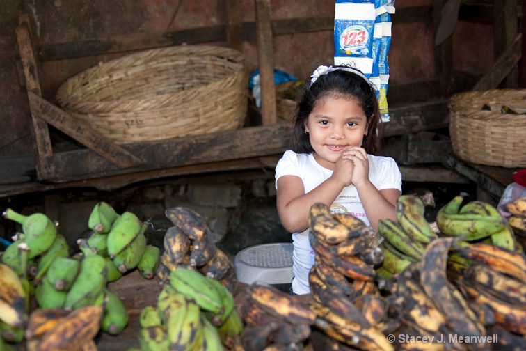 Banana Sales, starting young - ID: 12573419 © Stacey J. Meanwell