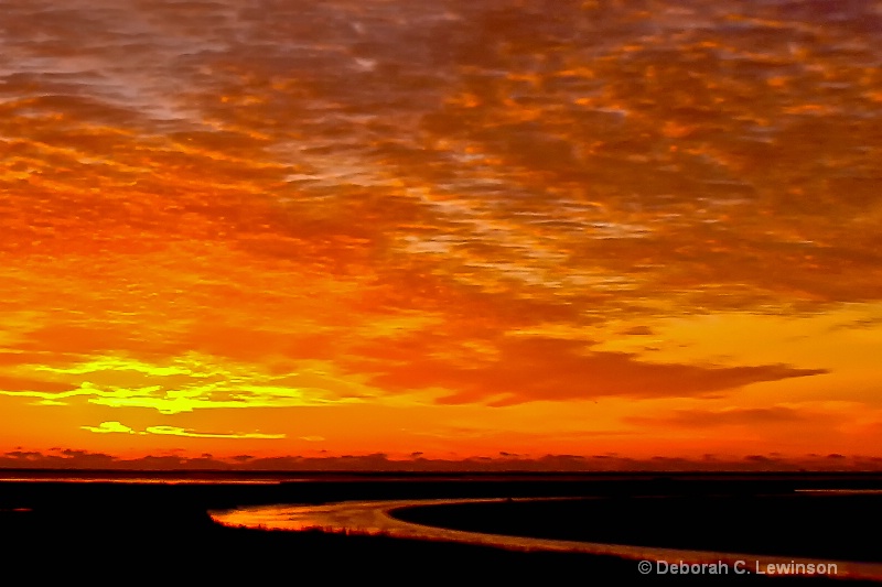 Red Sky in the Morning - ID: 12604240 © Deborah C. Lewinson