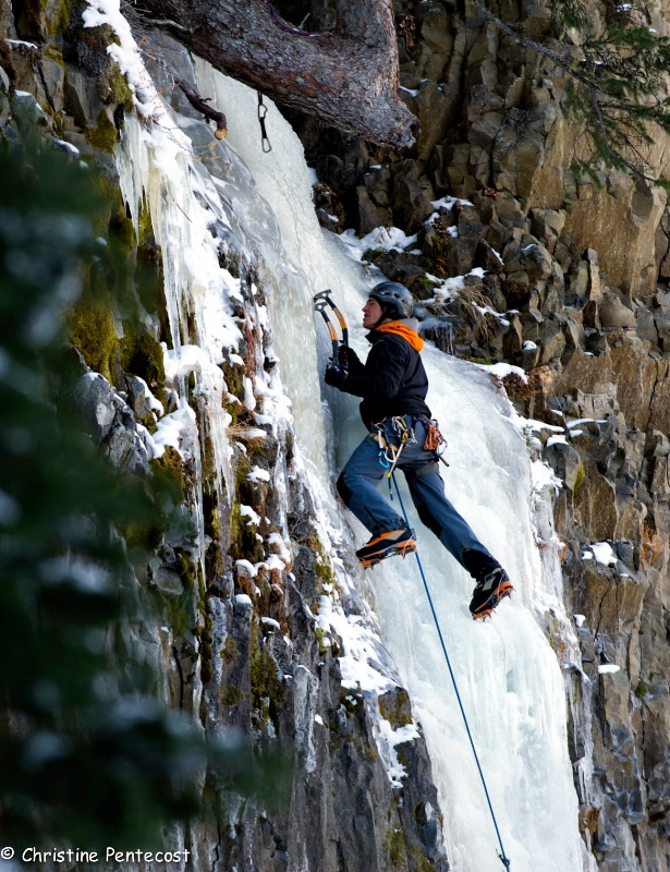 ice climbing hyalite 3