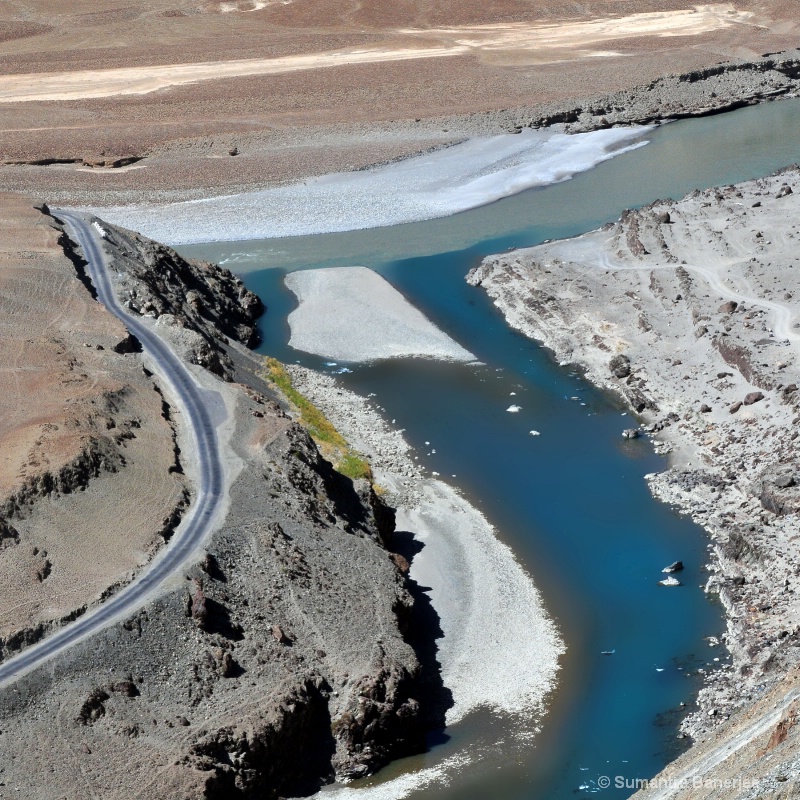 indus river at ladakh