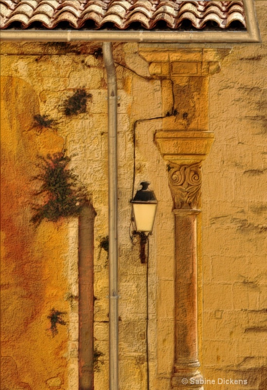 house wall in provence