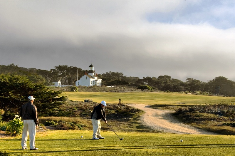 Golfing at the Lighthouse - ID: 12665872 © Clyde Smith