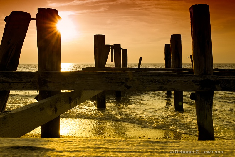 Cape May Sunset - ID: 12669595 © Deborah C. Lewinson