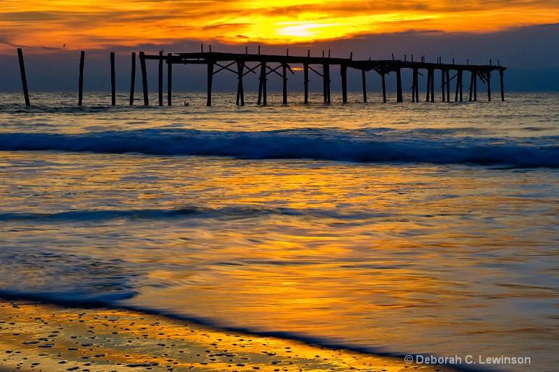 Atlantic Sunrise - ID: 12672889 © Deborah C. Lewinson